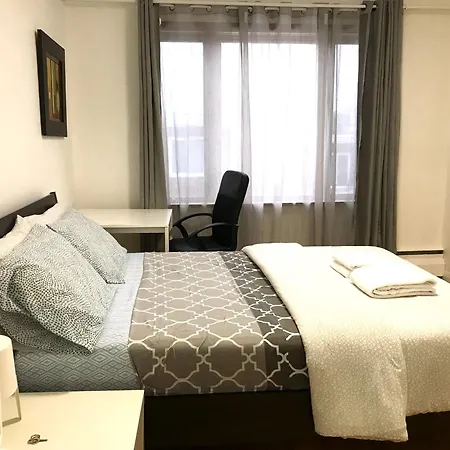 Big Private Room Midmontreal Next To Station Metro - Parking Free Extérieur photo